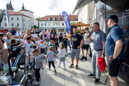 Deželak junak v Postojni (27)